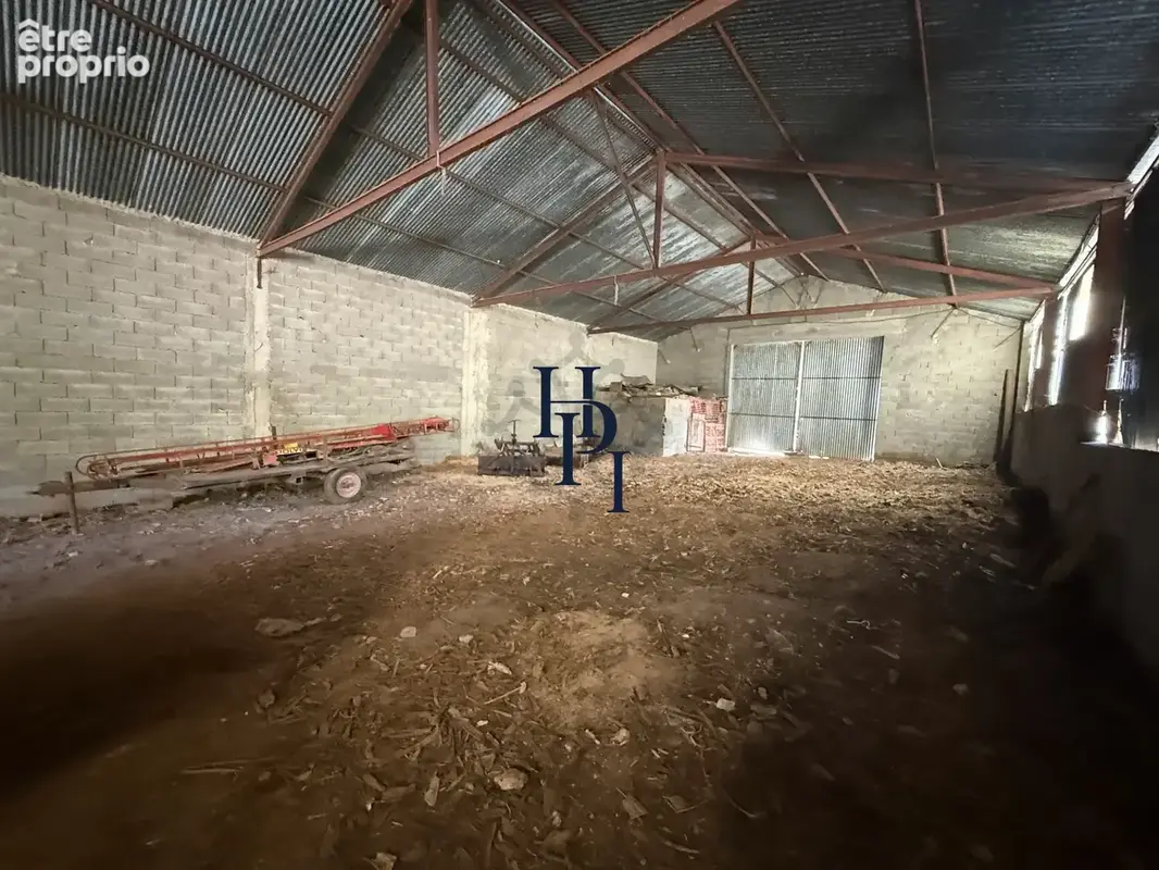 Vente hangar avec aire de stockage Saint Victor et Melvieu - photo 11