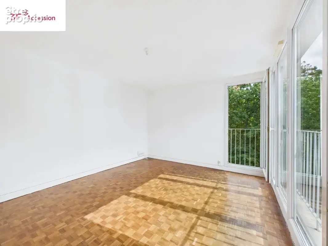  Appartement T3 de 54,6 m² avec cave et loggia – St-Cyr L’Ecole - photo 2