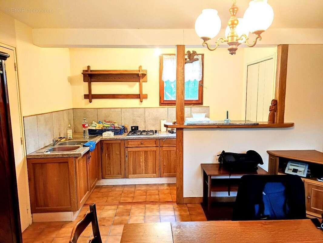 Maison 249 M2 sur terrain 14 hectares - photo 8