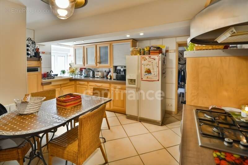 Commerce à BOUTIGNY-SUR-ESSONNE