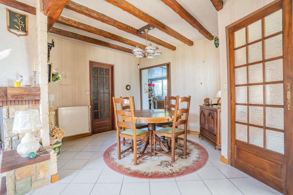 Maison à BEAUCOUZE