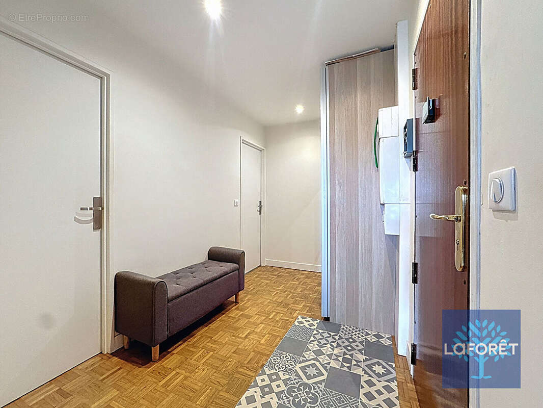 Appartement à CHILLY-MAZARIN