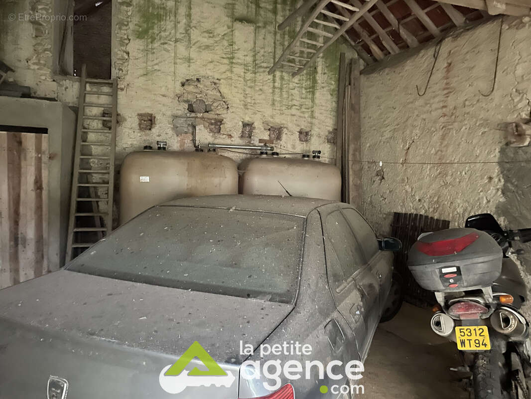 Maison à NEUVY-DEUX-CLOCHERS