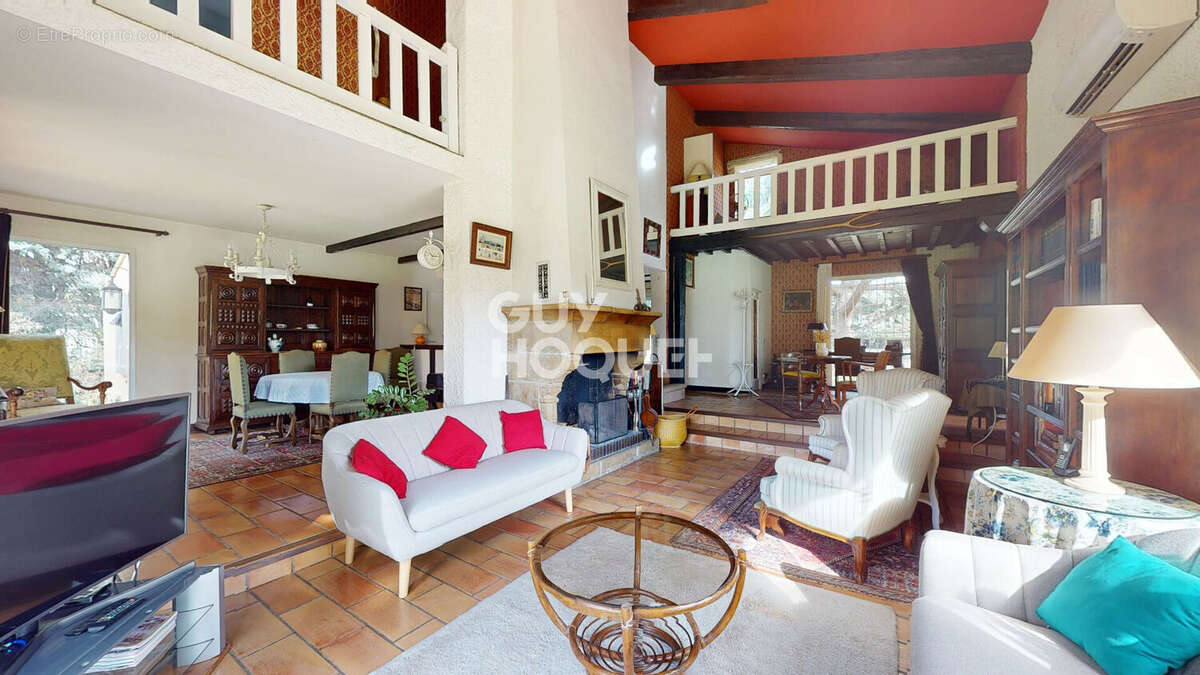Superbe maison familiale T5 avec piscine dans un cadre privilégié - photo 5