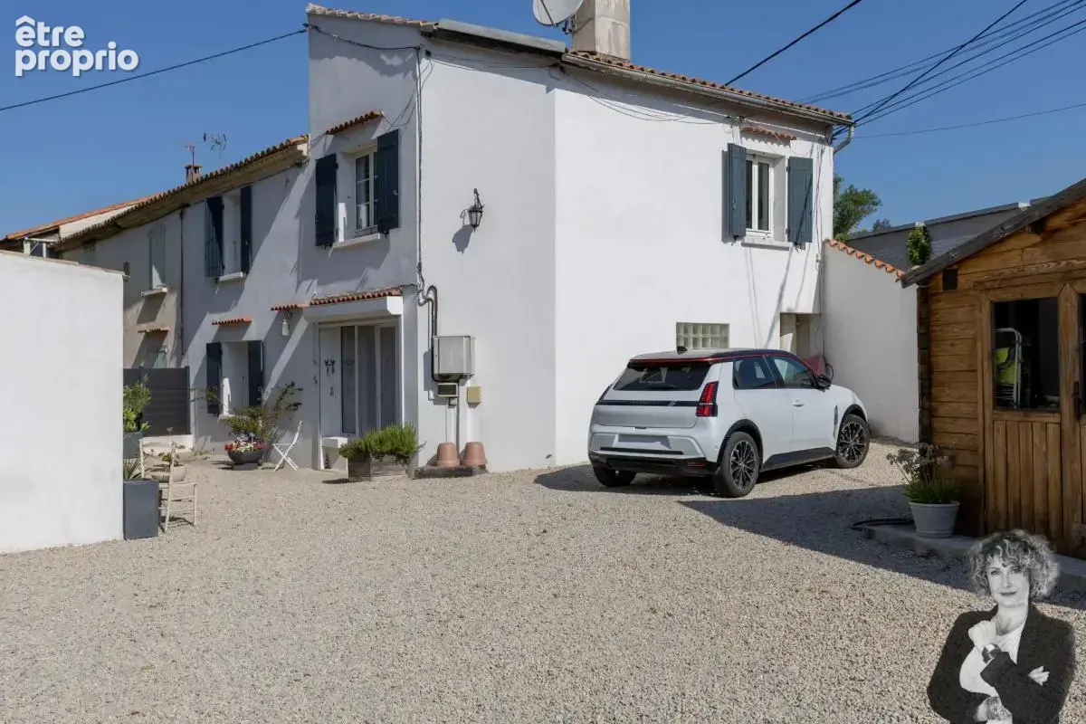 En exclusivité à Grans Villa T5 rénovée de 100 M² avec jardin - photo 5