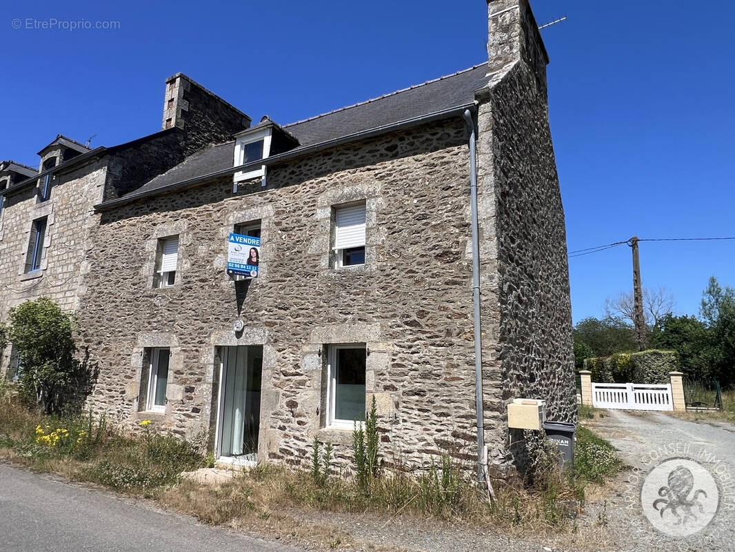 Maison à PLANCOET