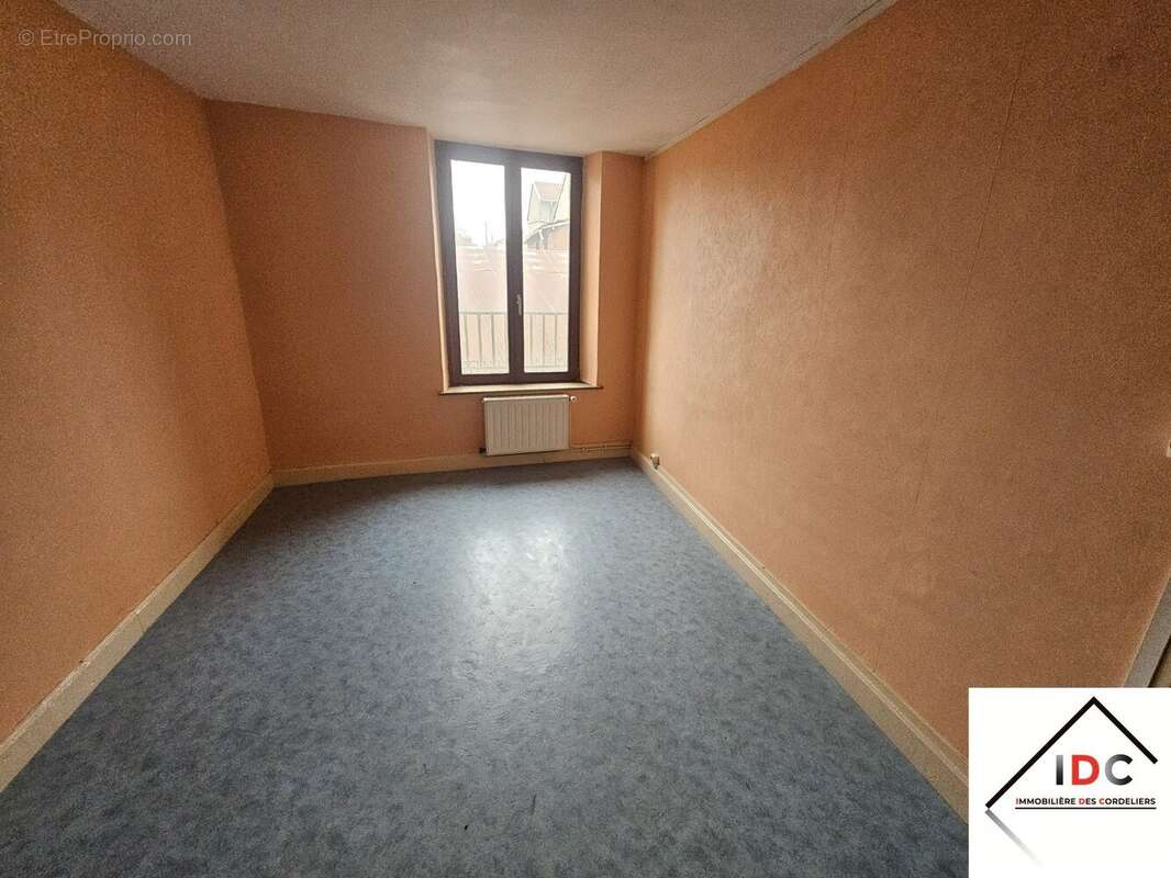 Appartement à AVRICOURT