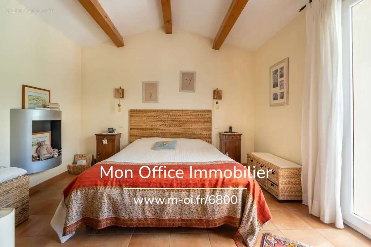 Maison à MEYREUIL