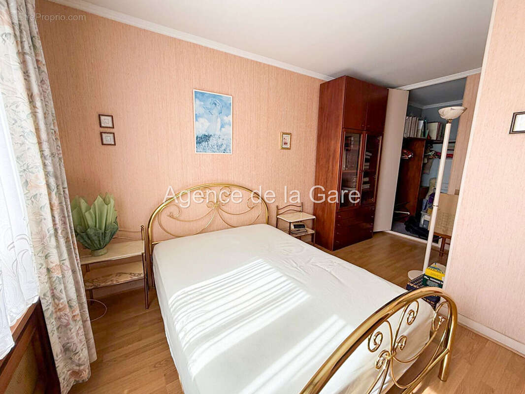 Appartement à SARTROUVILLE