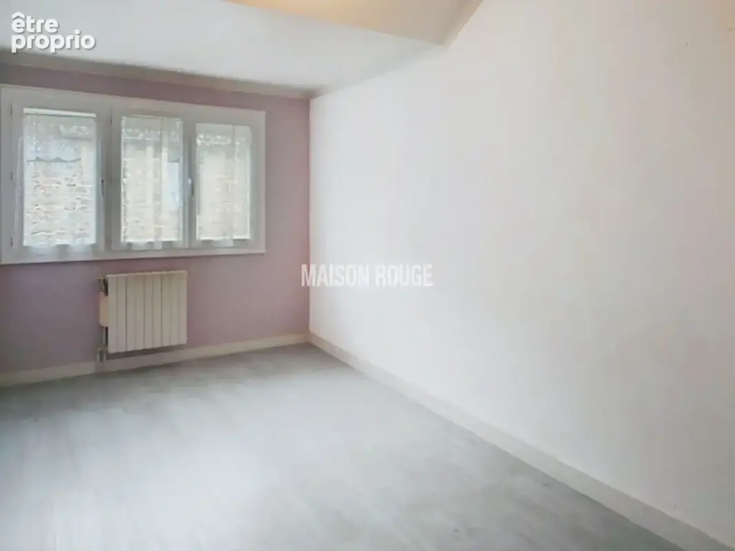 Le Tronchet centre : Maison familiale en pierre - photo 14