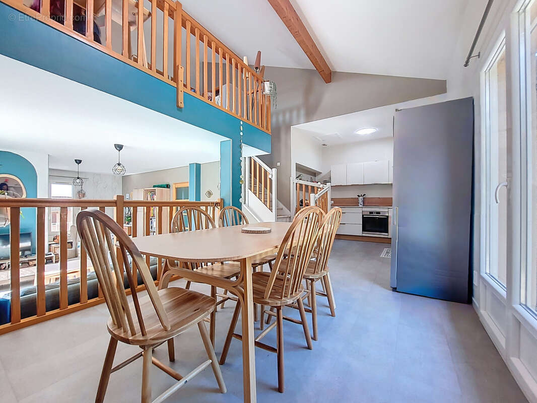 Maison à SAINT-SYMPHORIEN-D'OZON