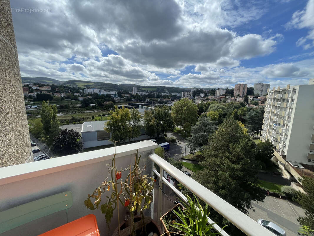 Appartement à SAINT-ETIENNE