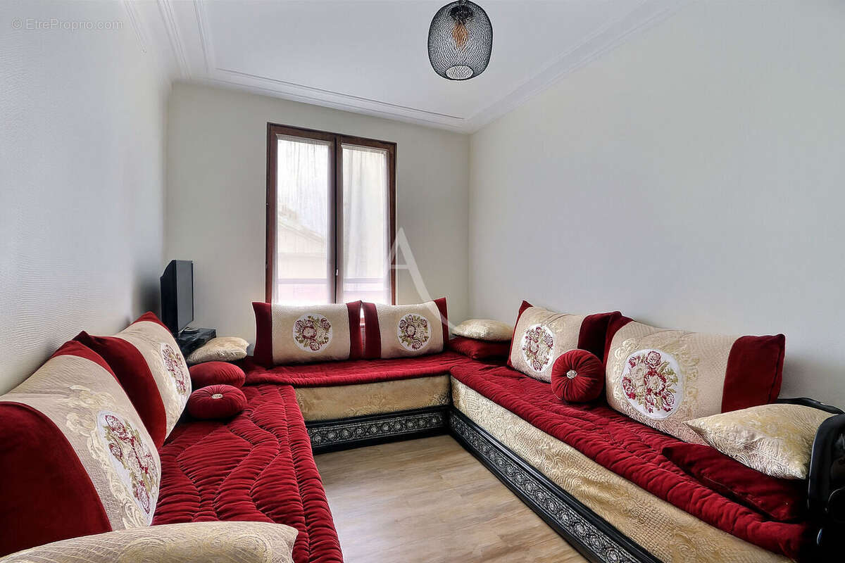 Appartement à AUBERVILLIERS