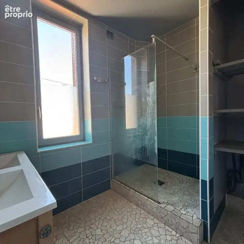 Appartement T3 de 66 m² sur Guilherand - photo 8