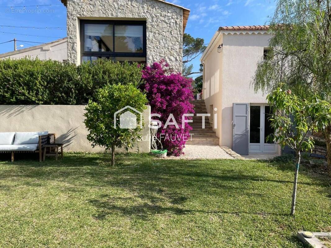 Photo 1 - Maison à SAINT-RAPHAEL