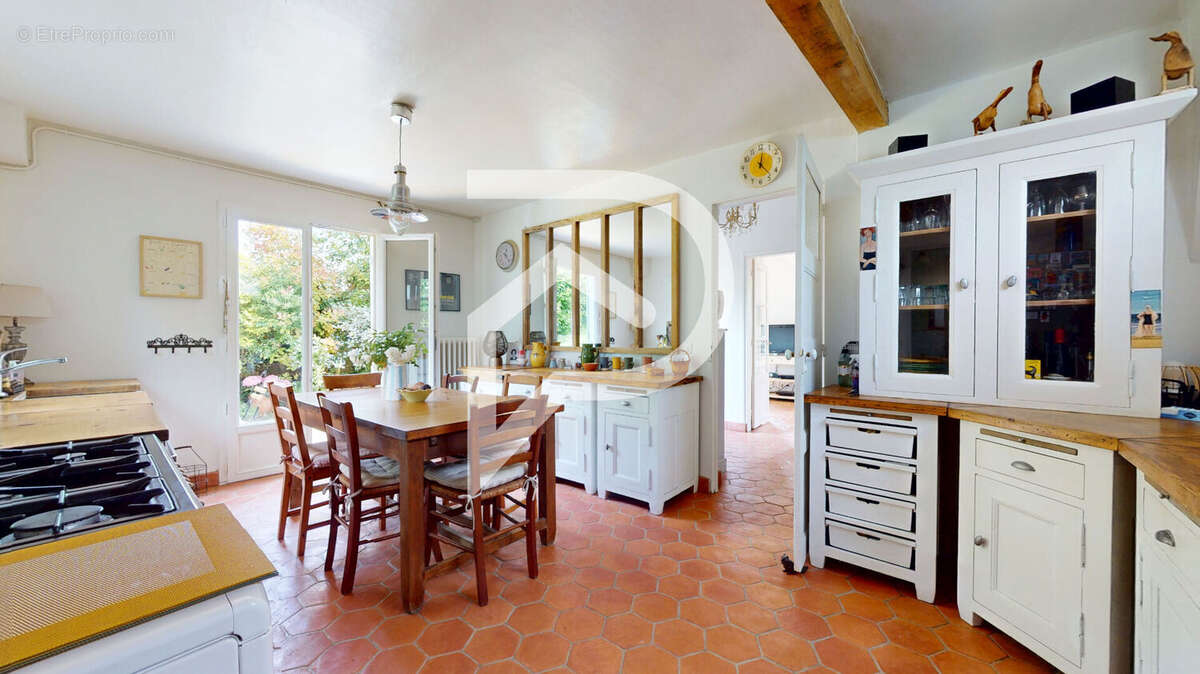 Maison à MAREIL-MARLY