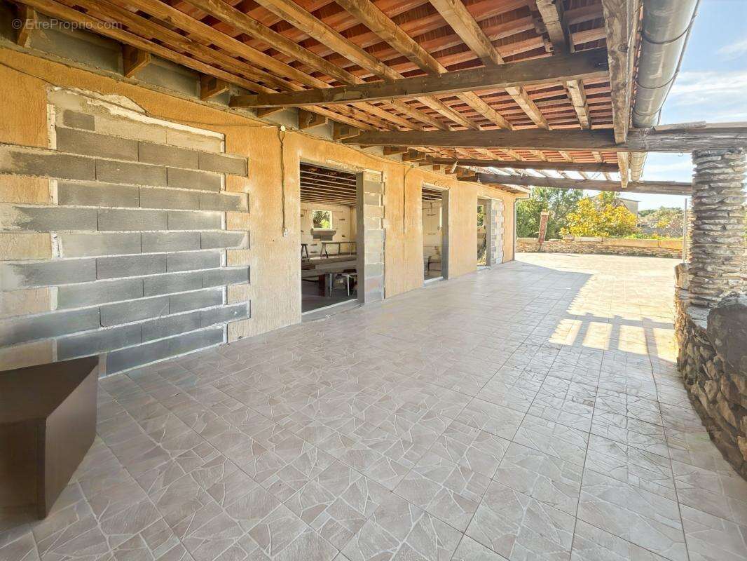 Maison à QUARANTE