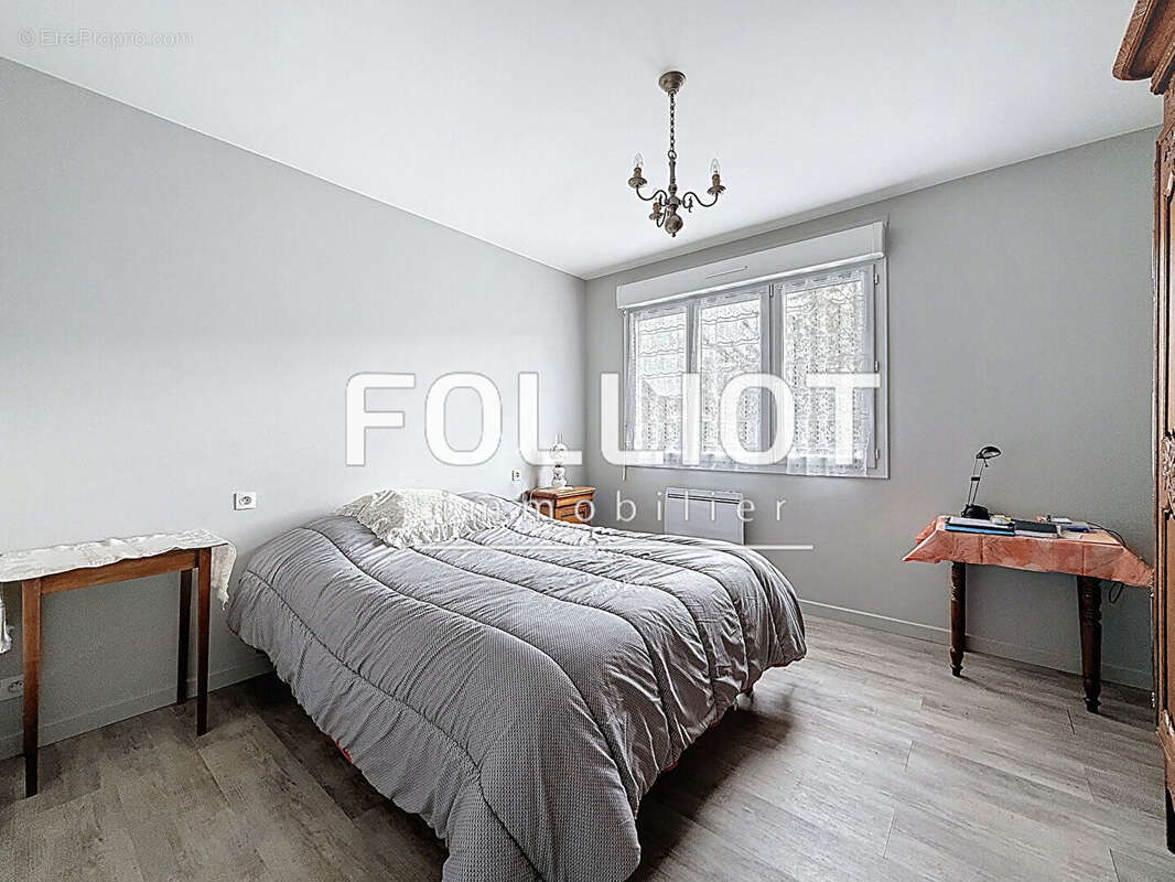 Maison à SAINT-JEAN-DES-CHAMPS