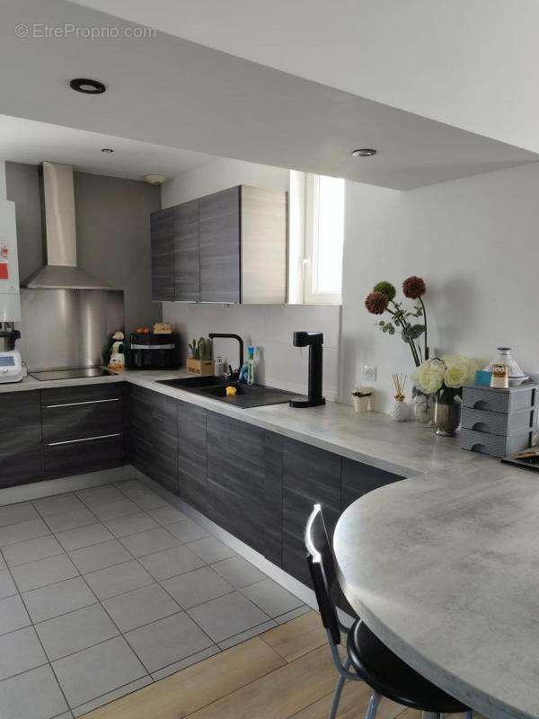 Maison à ROCHE-LA-MOLIERE