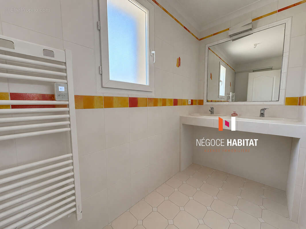 Maison à AUBORD
