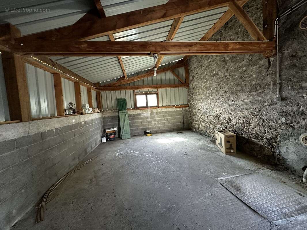 Maison à SAINT-HILAIRE-LA-TREILLE