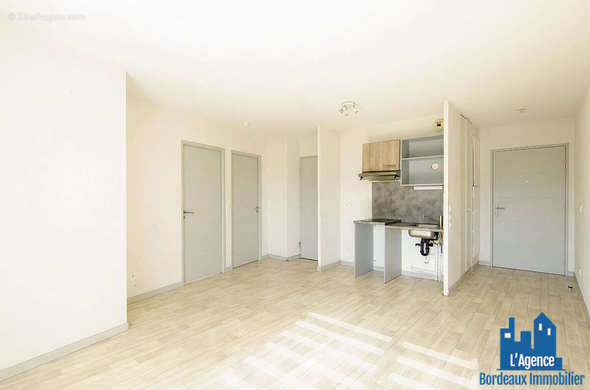 Appartement à BORDEAUX