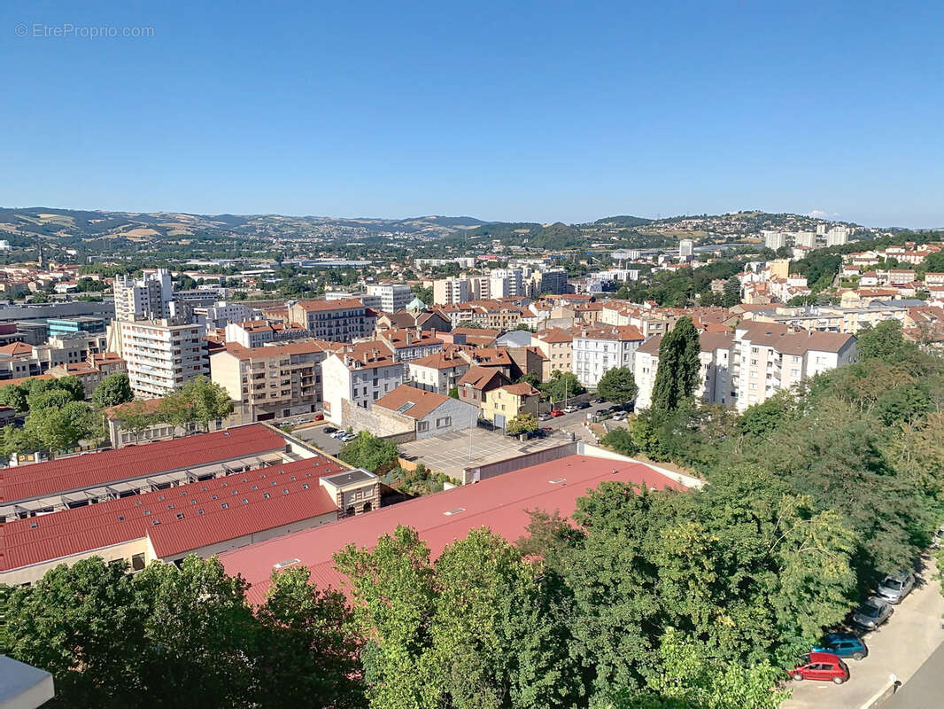 Appartement à SAINT-ETIENNE