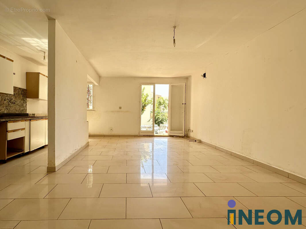 Appartement à SAINT-DENIS