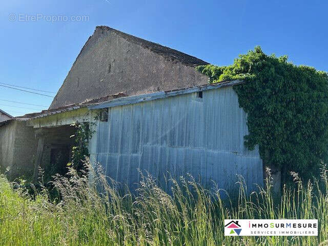 Maison à LA CHAPELLE-LES-LUXEUIL