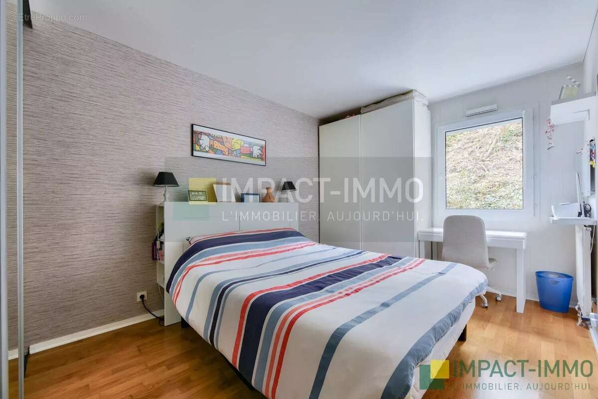 Appartement à SURESNES