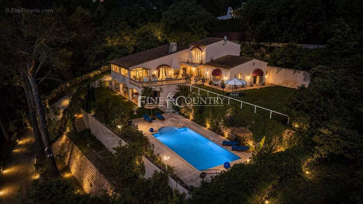 Maison à MOUANS-SARTOUX