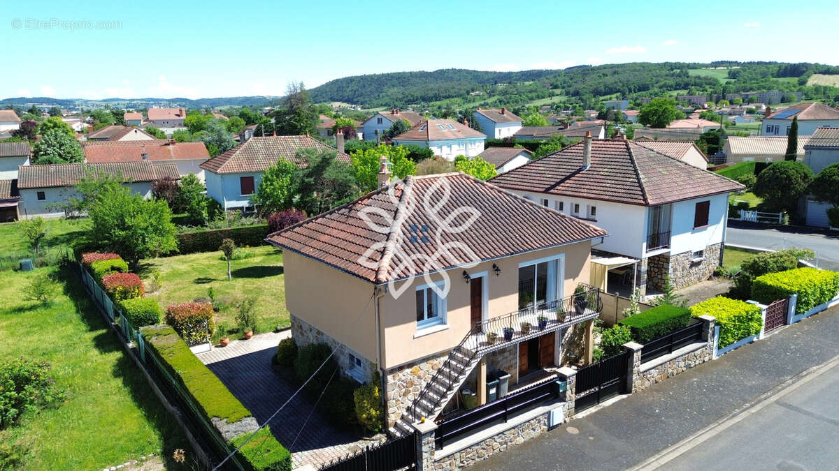 Maison à BRIOUDE