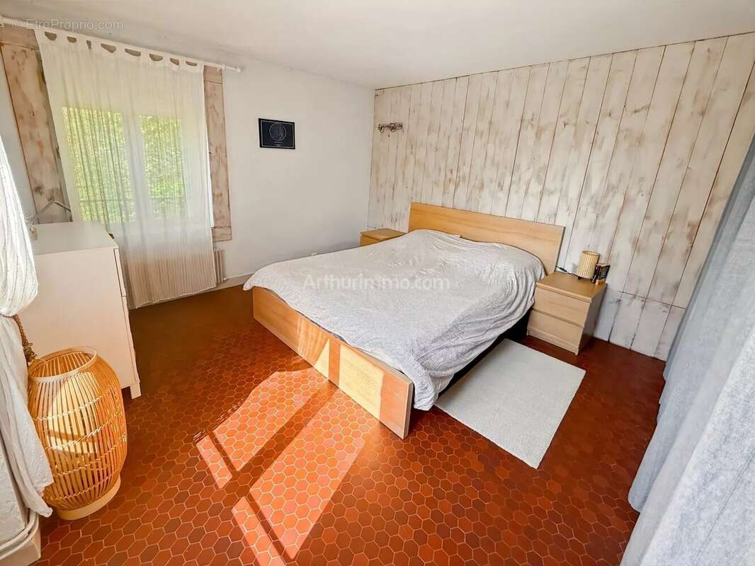 Maison à SOISY-SUR-SEINE