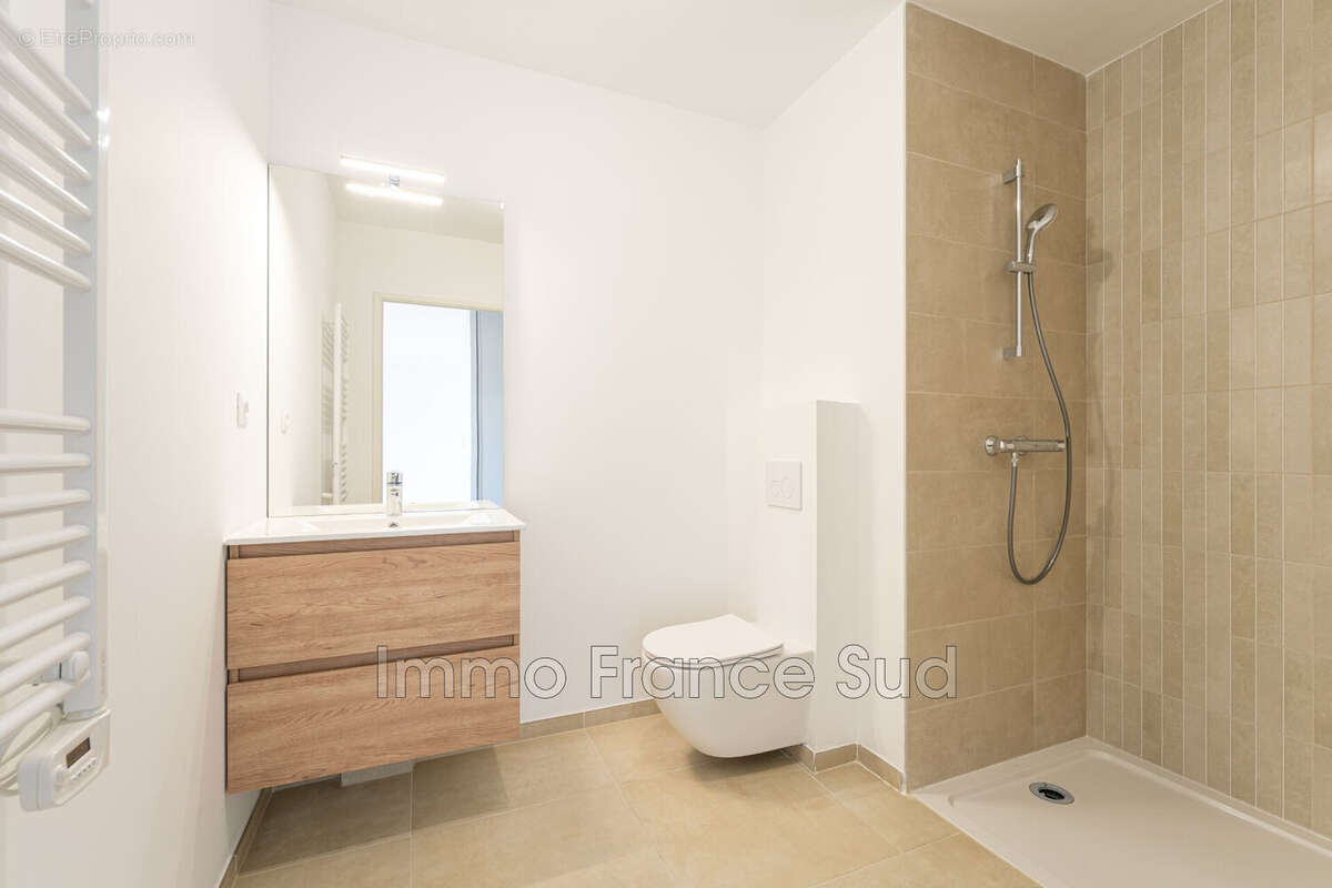 Appartement à LA GARDE-FREINET