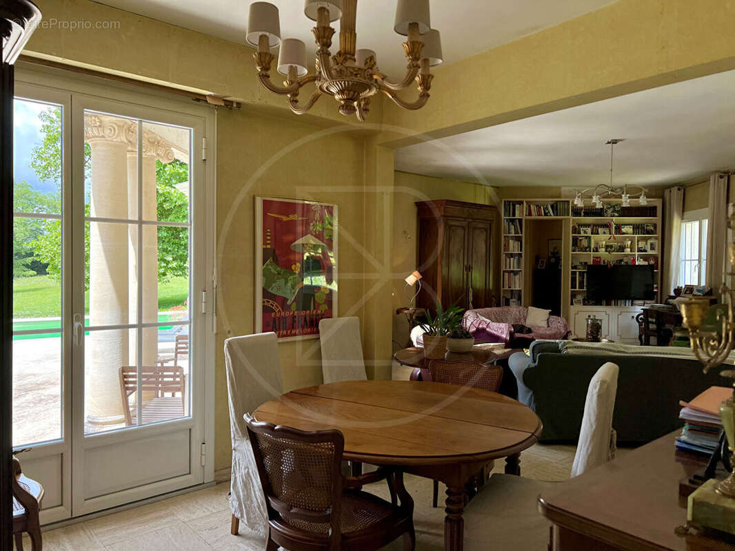 Maison à CARIGNAN-DE-BORDEAUX