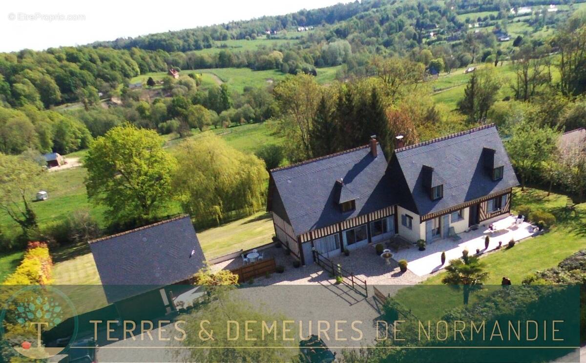 Maison à PONT-L&#039;EVEQUE