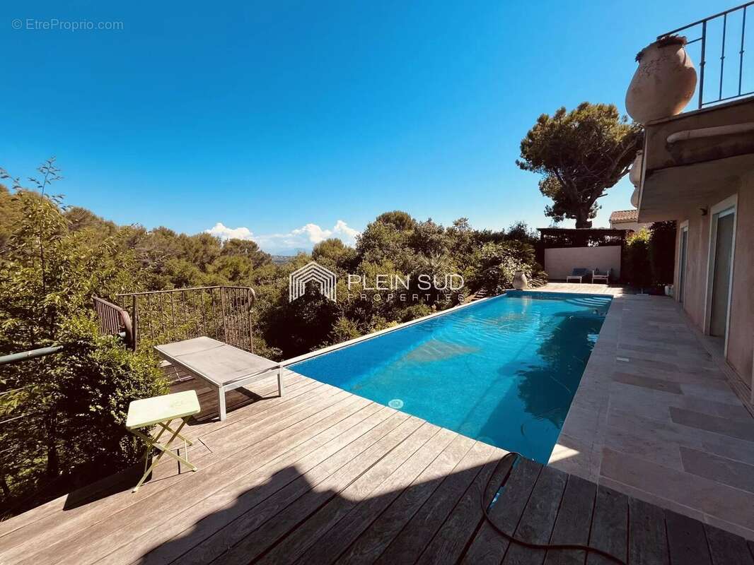 Antibes superbe maison, havre de paix ! - photo 3