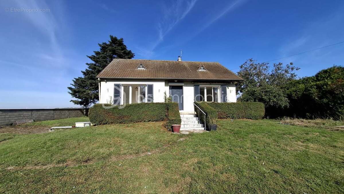Maison à ASCHERES-LE-MARCHE