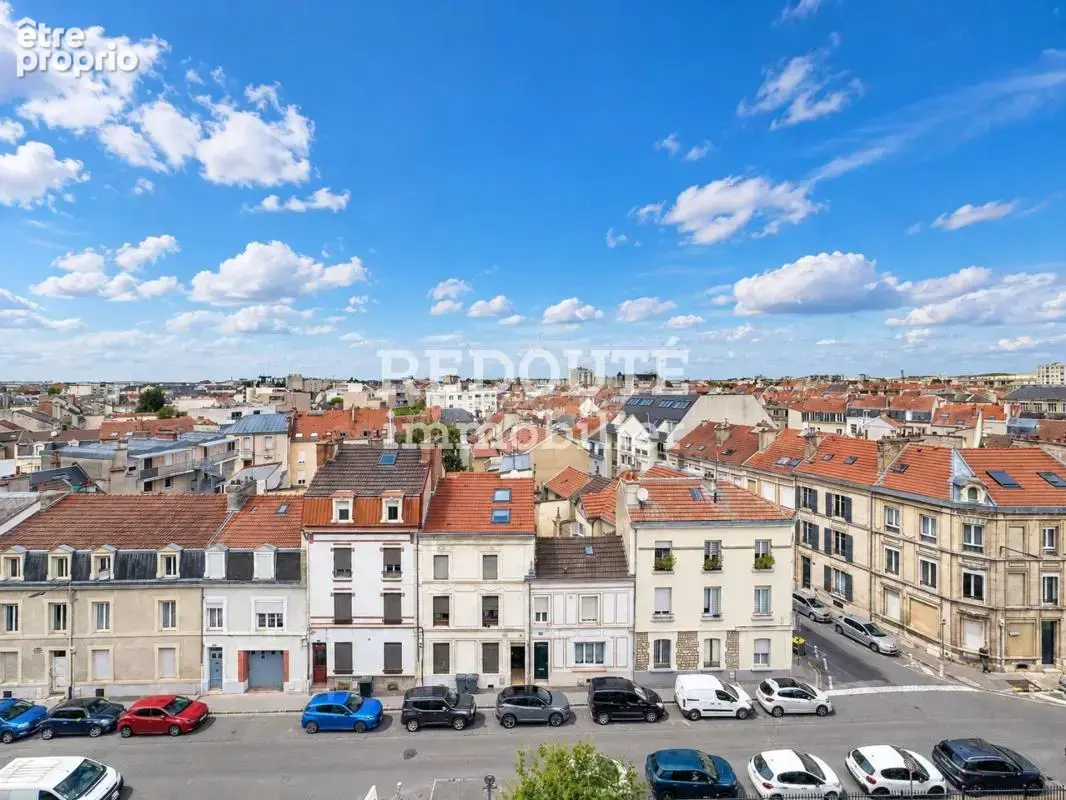 À vendre - saint marceau - apt t4 - 3 balcons - parking - photo 6