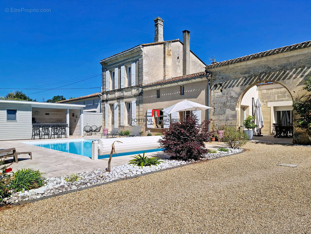 Maison à SAINT-ANDRE-DE-CUBZAC