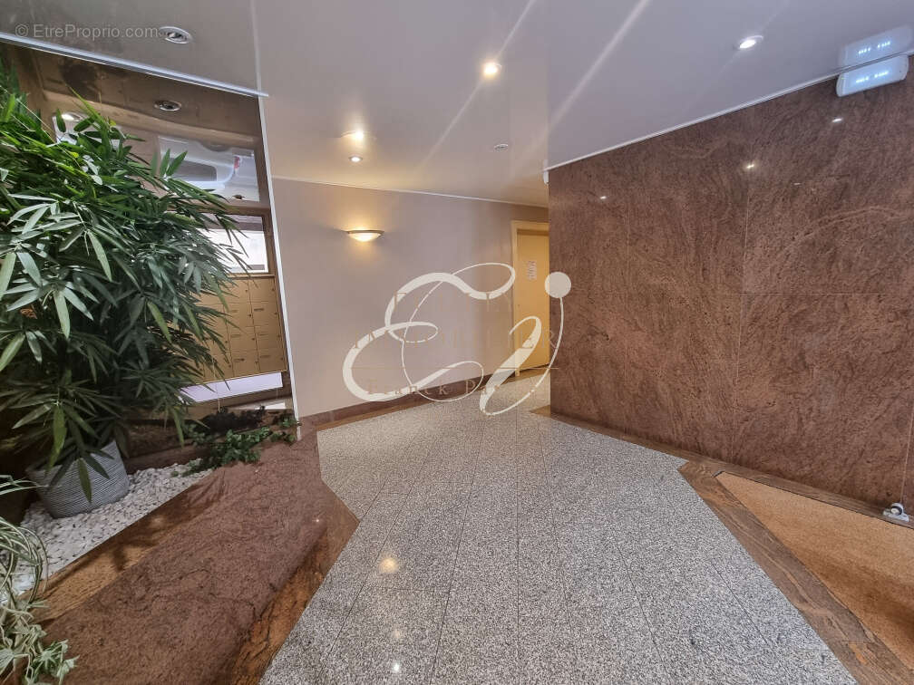Appartement à FONTAINES-SUR-SAONE
