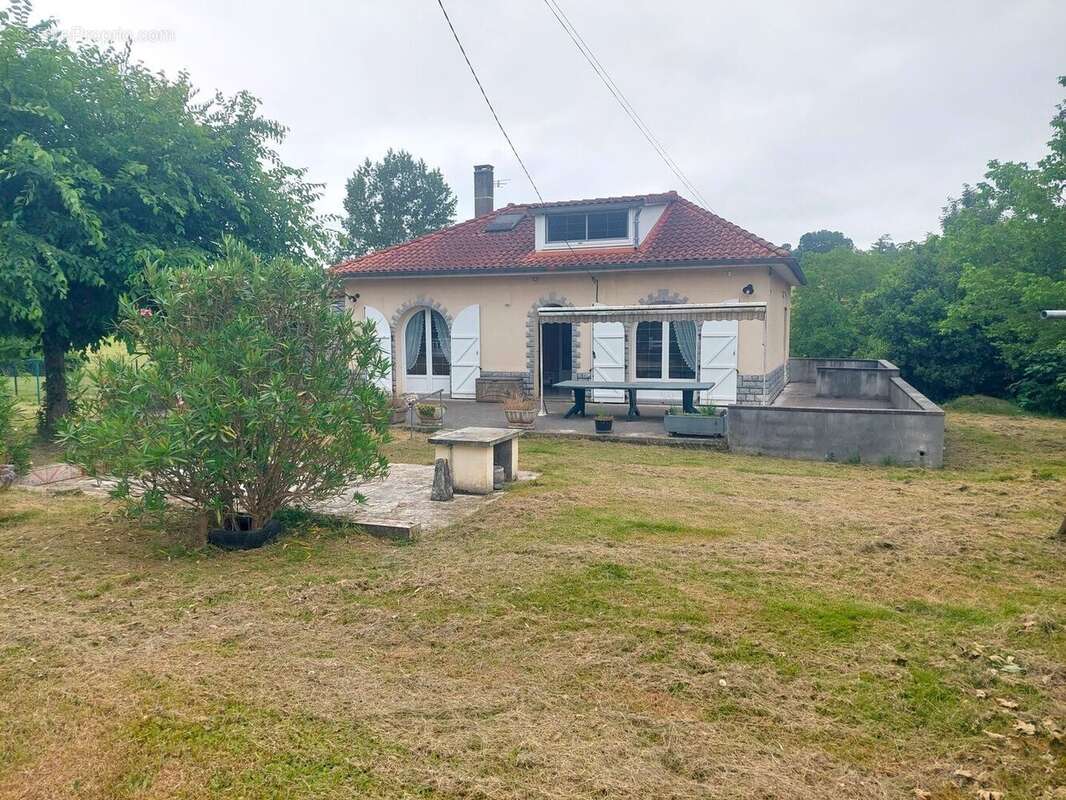 20260608140508 - Maison à ASPET