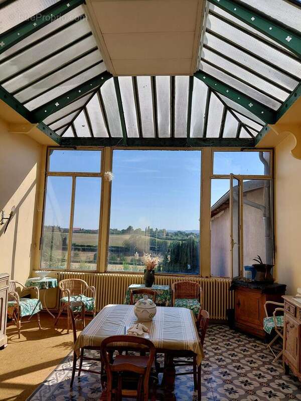 Maison 220 m² à Charlieu  - photo 3