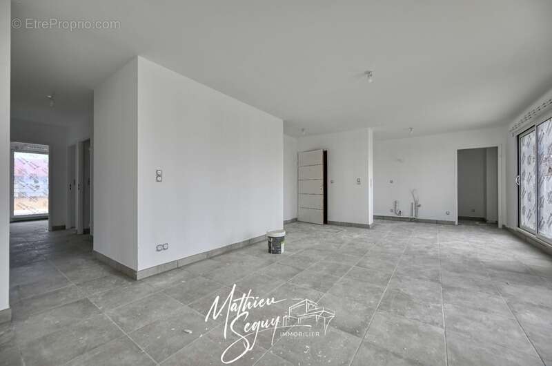Appartement à VAUGNERAY