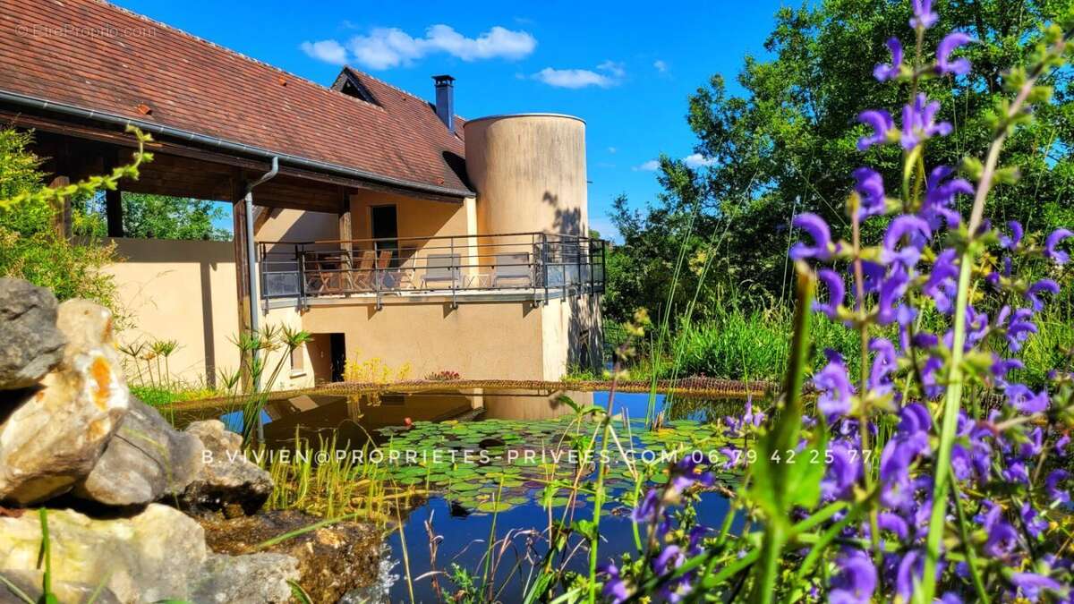 2 Maisons contemporaines. VUE. CALME. 5 Chambres, 4 salles d'eau. Jardin environ 1ha - photo 6