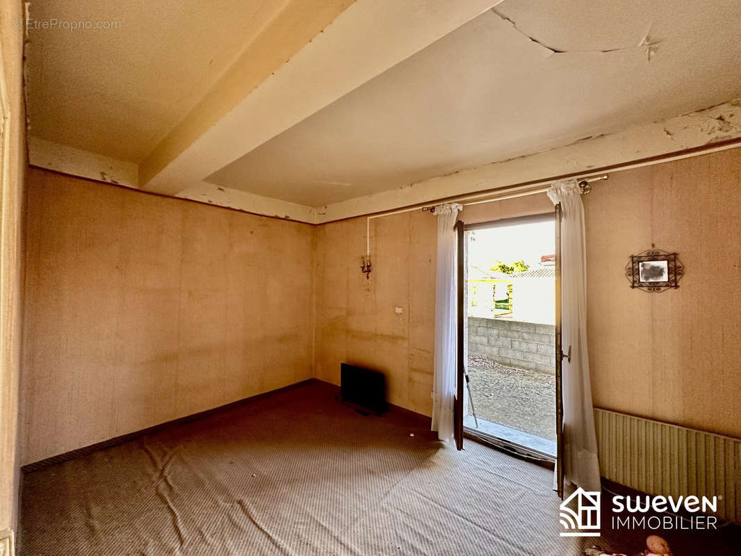 Maison à SAINT-JEAN-LASSEILLE