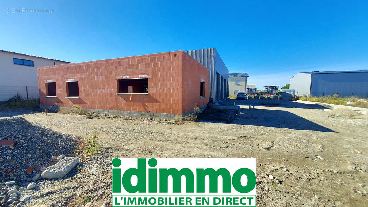 Commerce à MIREMONT