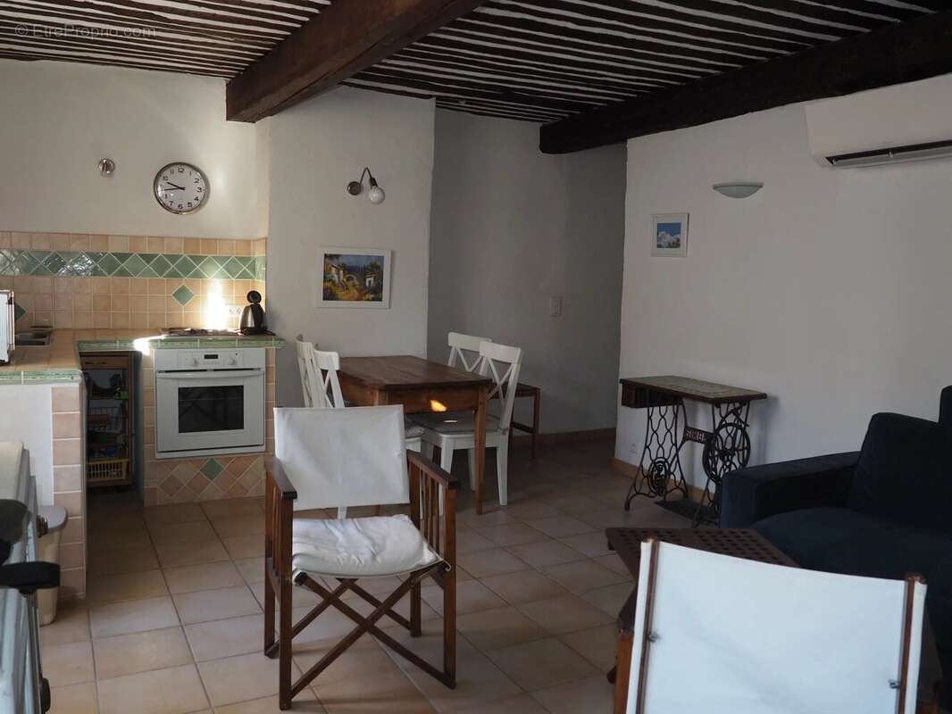 Appartement à LA GARDE-FREINET