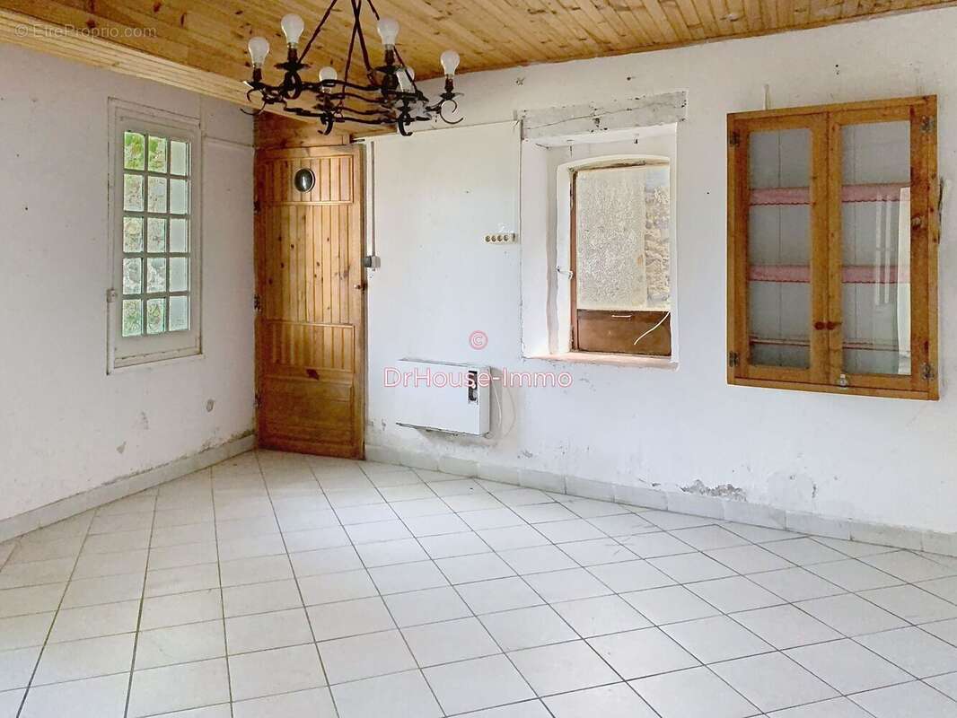 Maison à CAUDIES-DE-FENOUILLEDES