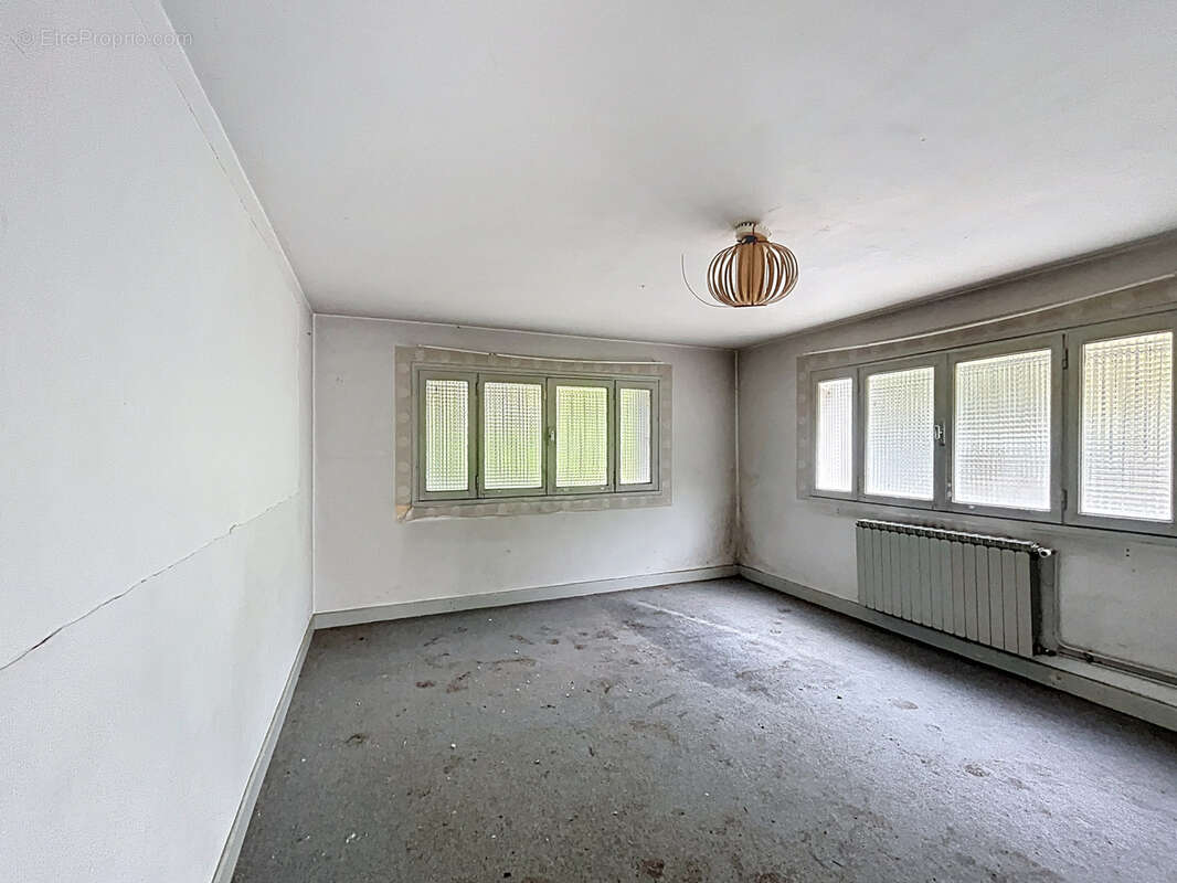 Maison à FRANCHEVILLE